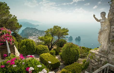 Top 10 Things to Do in Capri, Italy .